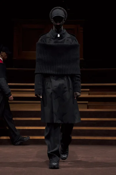 Look 36